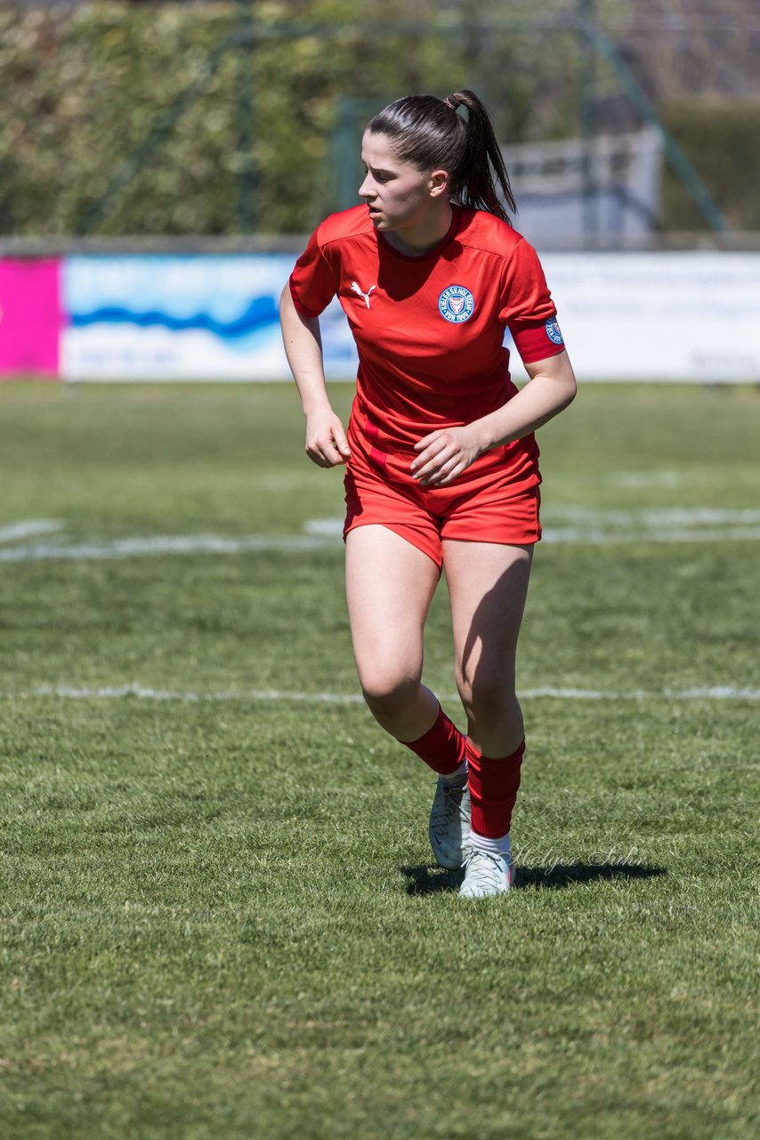 Bild 327 - F TSV Zarpen - Holstein Kiel II : Ergebnis: 2:6